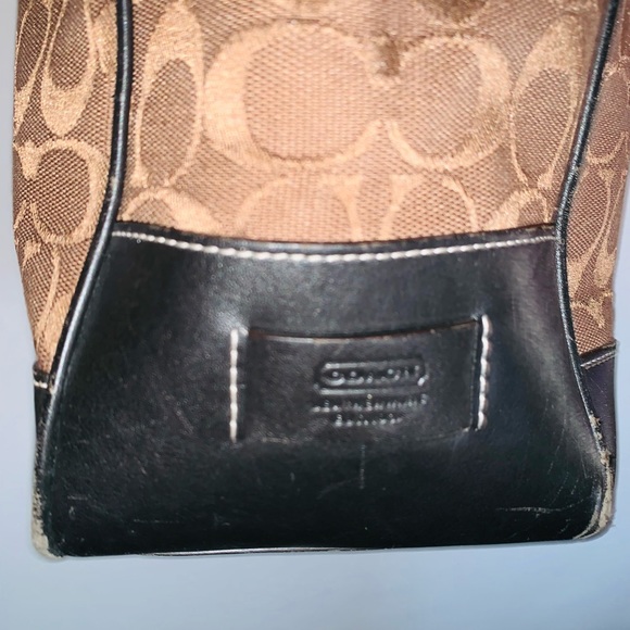 Womans brown Coach bucket purse - Picture 6 of 15
